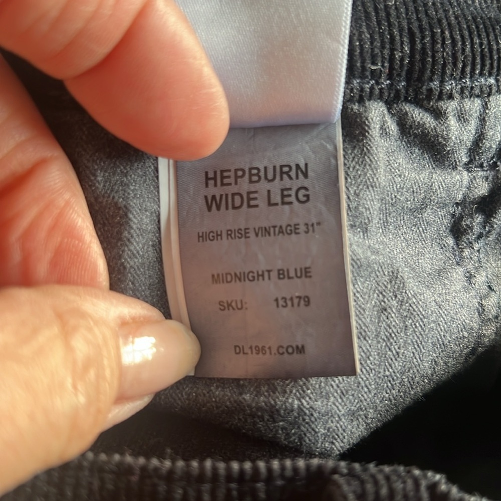 DL1961 Hepburn Wide Leg High Rise Corduroy - Picture 8 of 10
